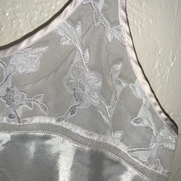 Oscar De La Renta Nightgown Slip - Picture 4 of 7